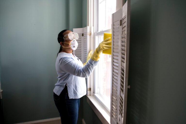 Read more about the article Why Should Homeowners Consider Deep Cleaning in Houses?