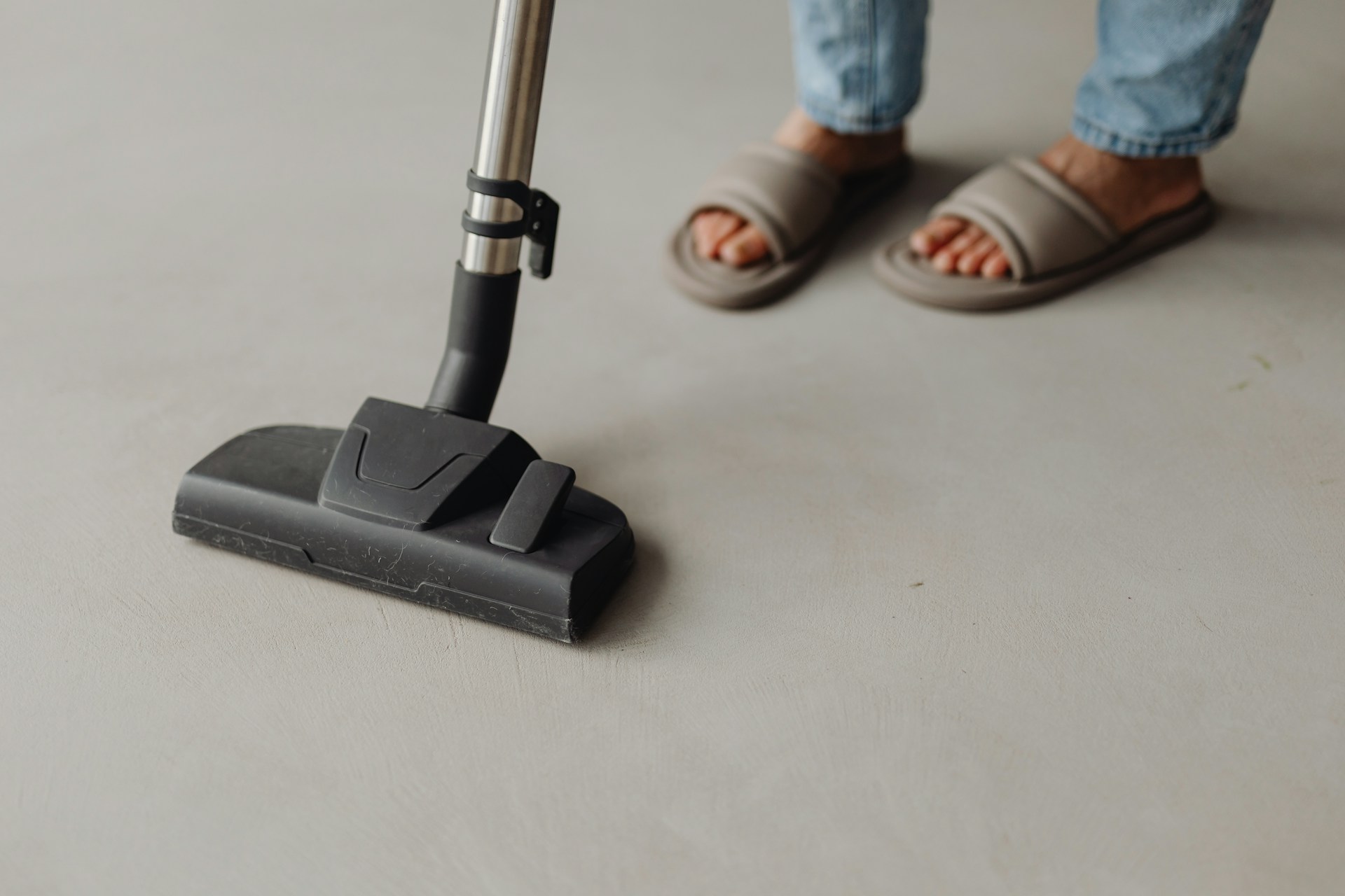 You are currently viewing Benefits of Professional Move In Cleaning Before You Unpack