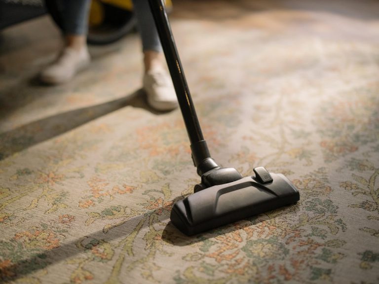 Read more about the article Expert Carpet Cleaning: Revive Your Home’s Comfort and Beauty