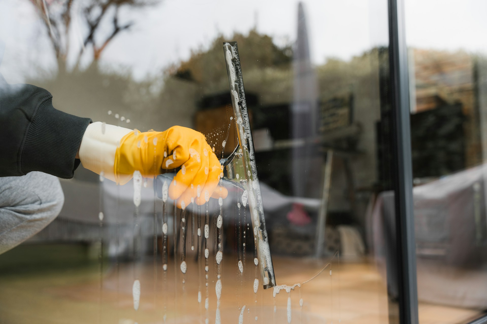 How a One-Time Cleaning Can Rescue Your Home Before Summer Parties