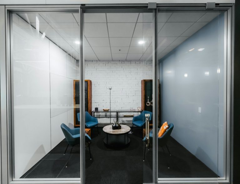 Read more about the article Tackling Fingerprints and Smudges on Office Glass Surfaces