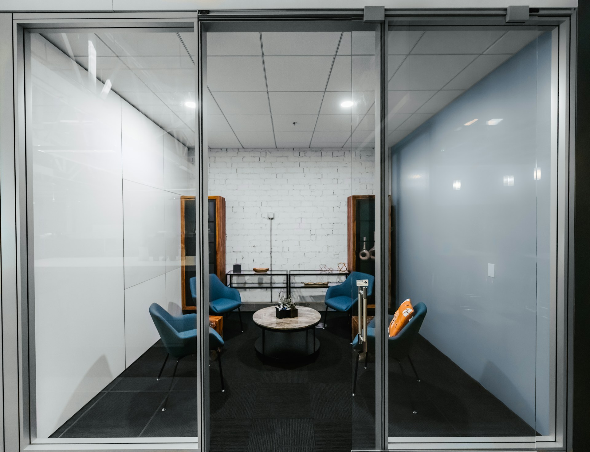 Tackling Fingerprints and Smudges on Office Glass Surfaces