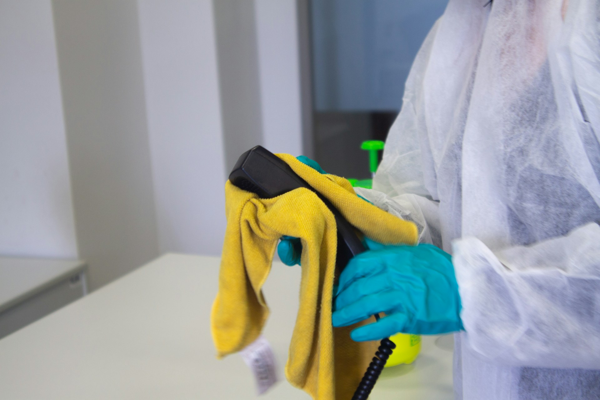 What Happens During a Professional Deep Clean That You’re Missing